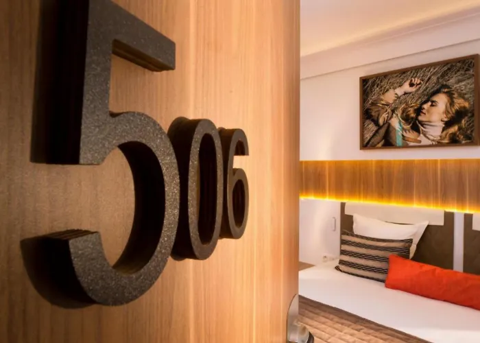 Hotel Eiffel Turenne