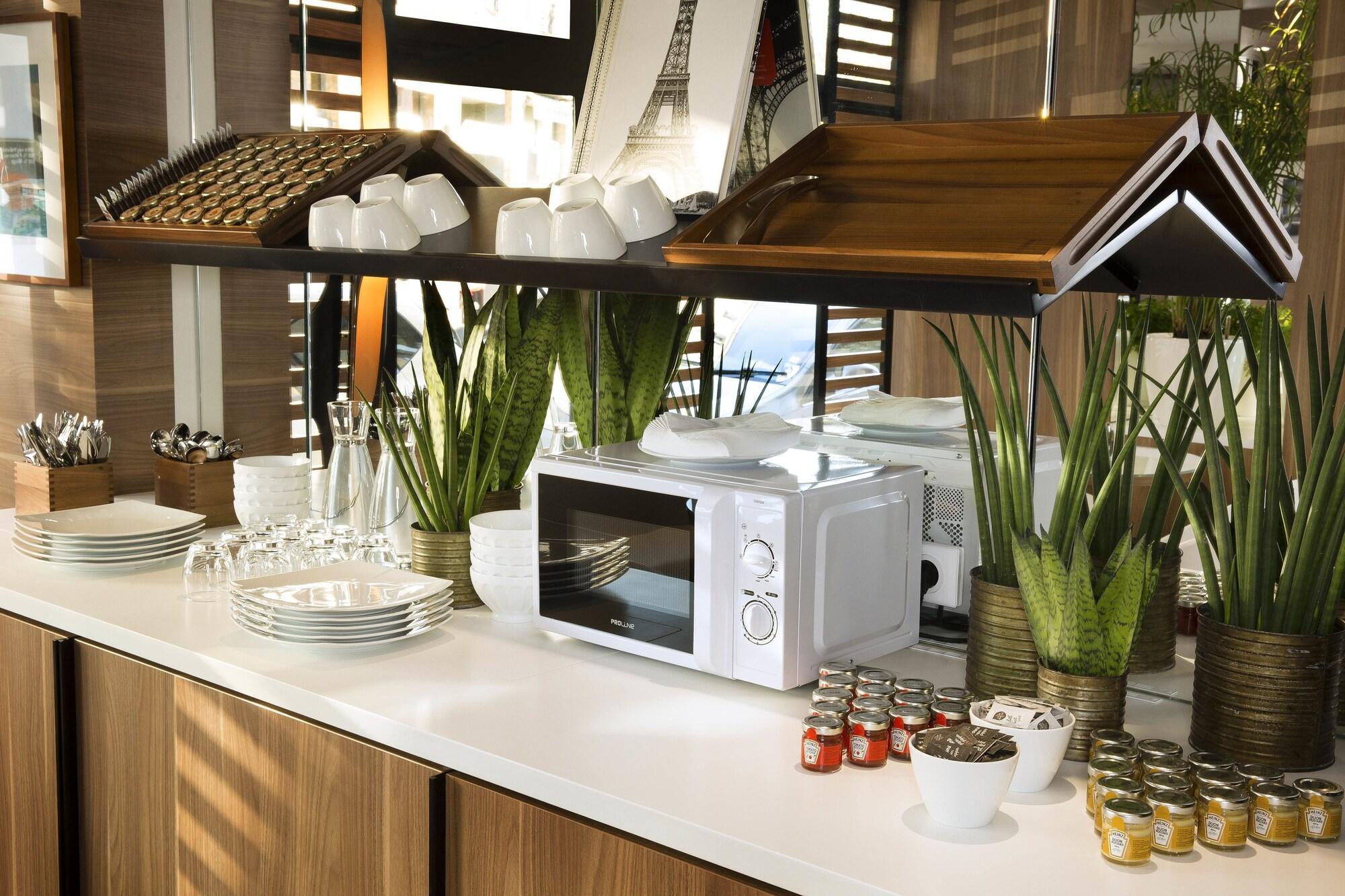 Hotel Eiffel Turenne Paris